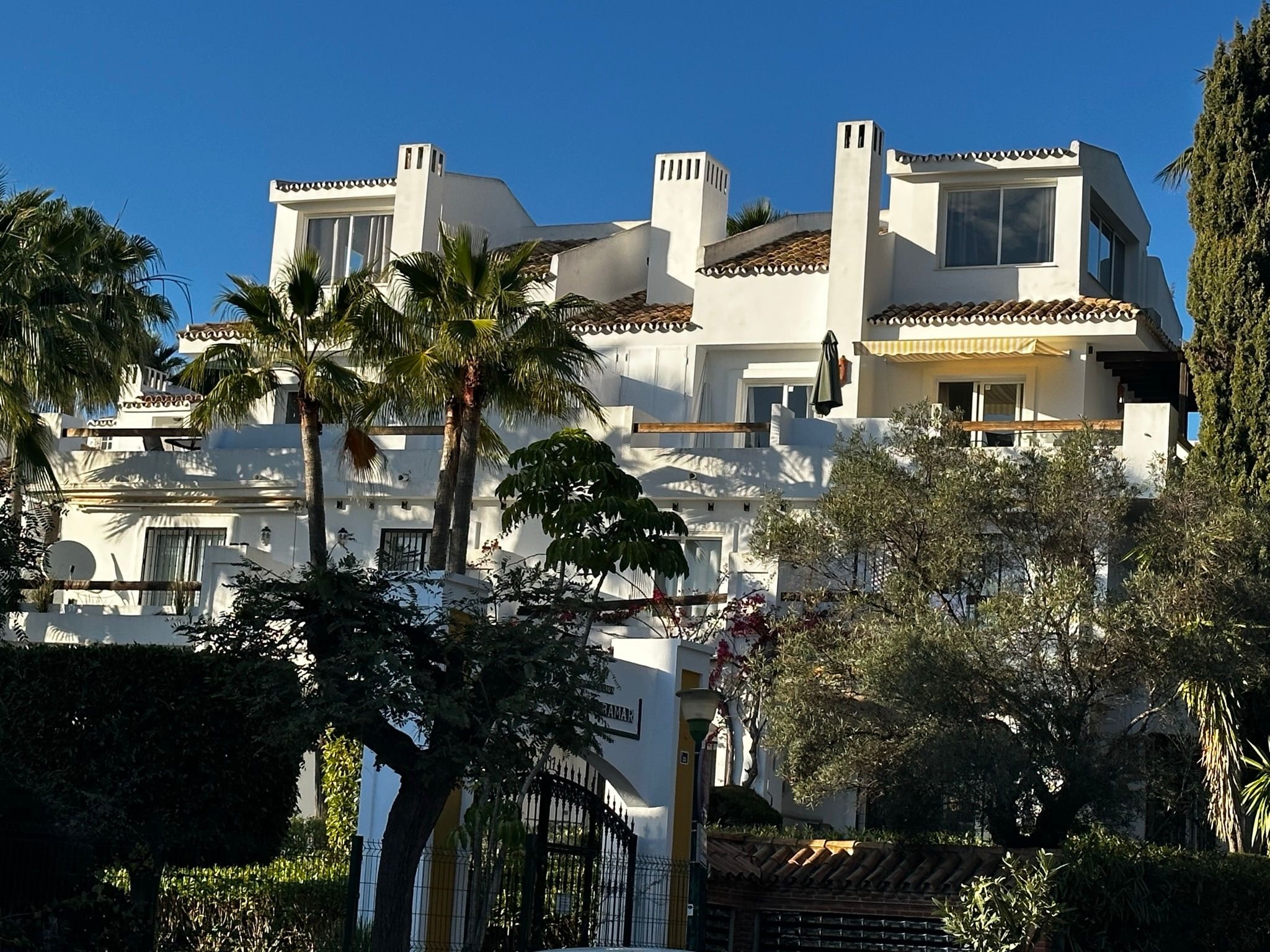 Piso de 2 Dormitorios y 2 Baños en alquiler en Urbanización Miraflores