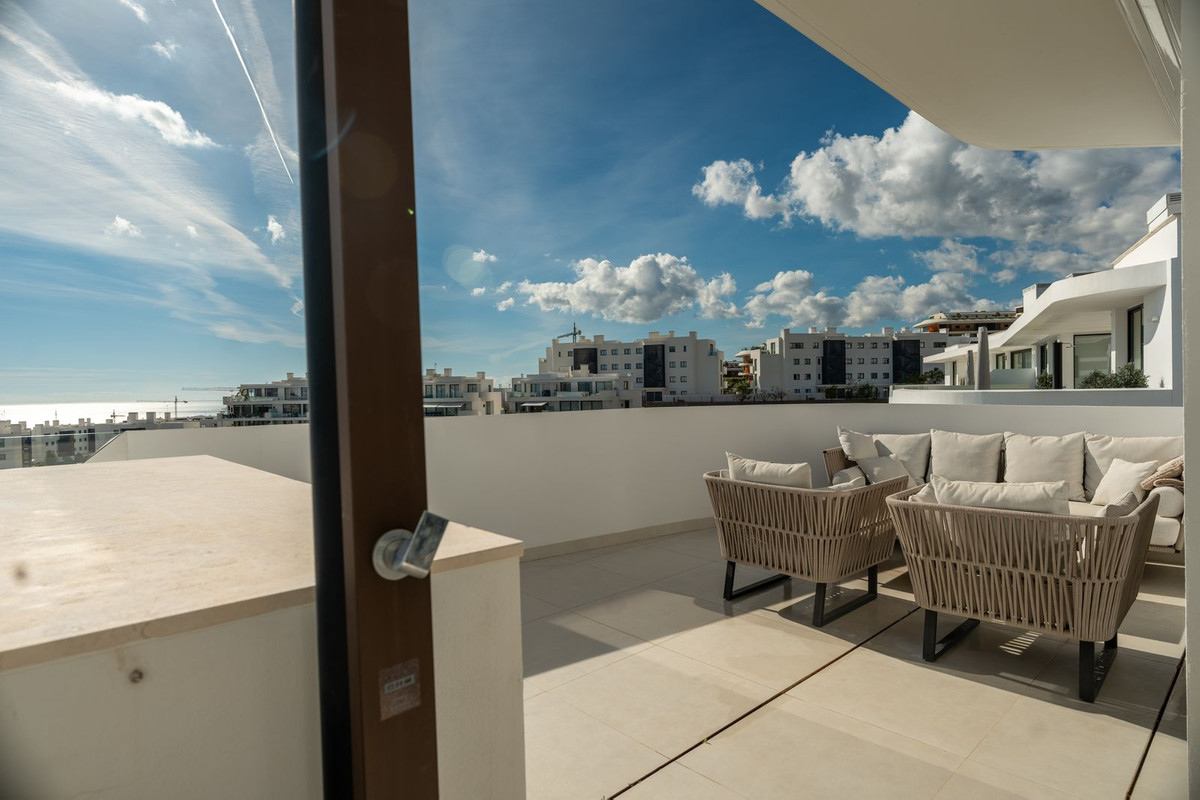 Ático de 3 Dormitorios y 2 Baños en venta en Fuengirola