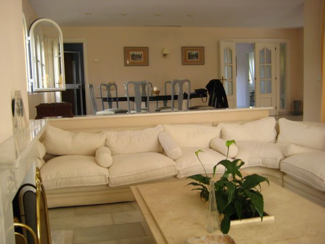 Casa de 5 Dormitorios en venta en Marbella