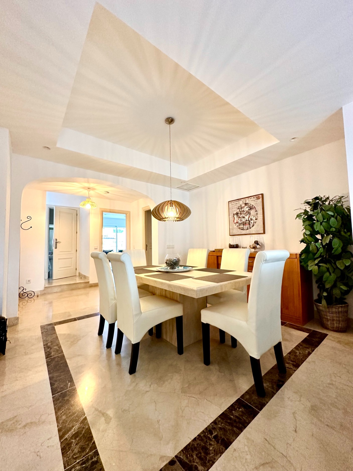 Ático de 2 Dormitorios y 2 Baños en venta en Sierra Blanca, Marbella