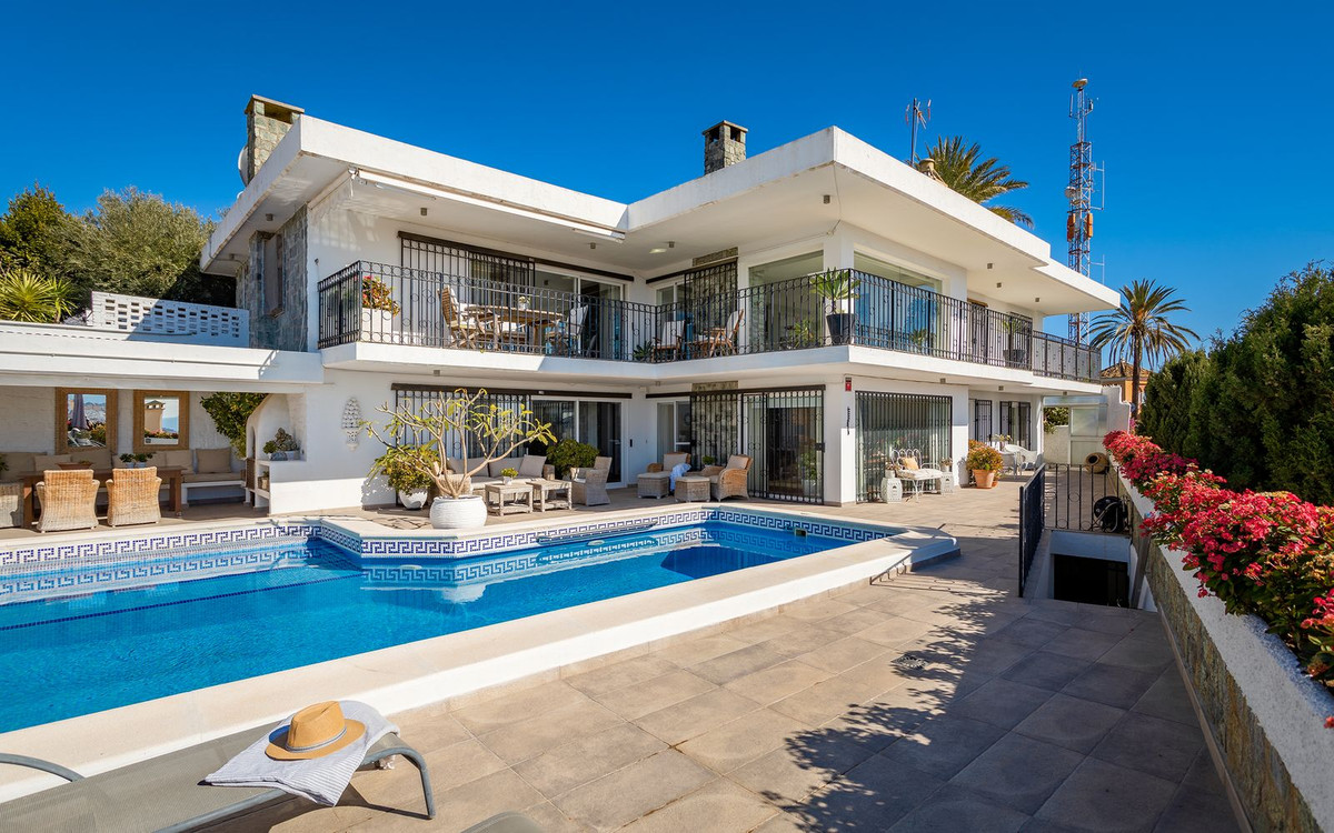 Casa de 4 Dormitorios en venta en Nueva Andalucía, Marbella