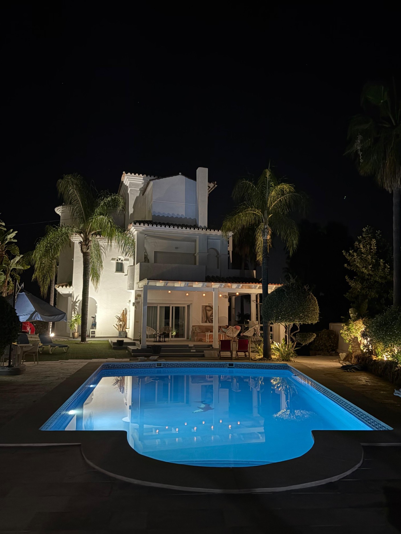 Casa de 5 Dormitorios y 4 Baños en alquiler vacacional en Nueva Atalaya
