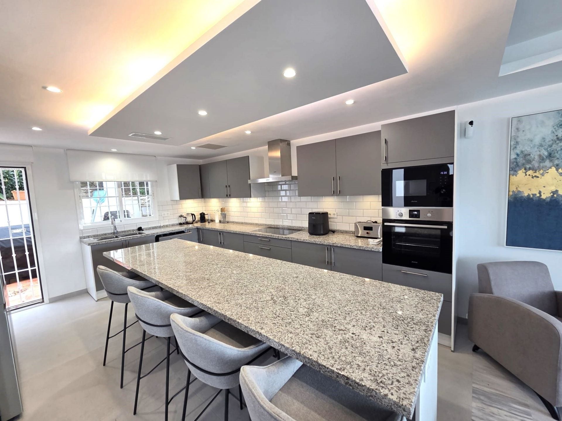 Casa de 4 Dormitorios y 3 Baños en venta en Cabopino, Marbella