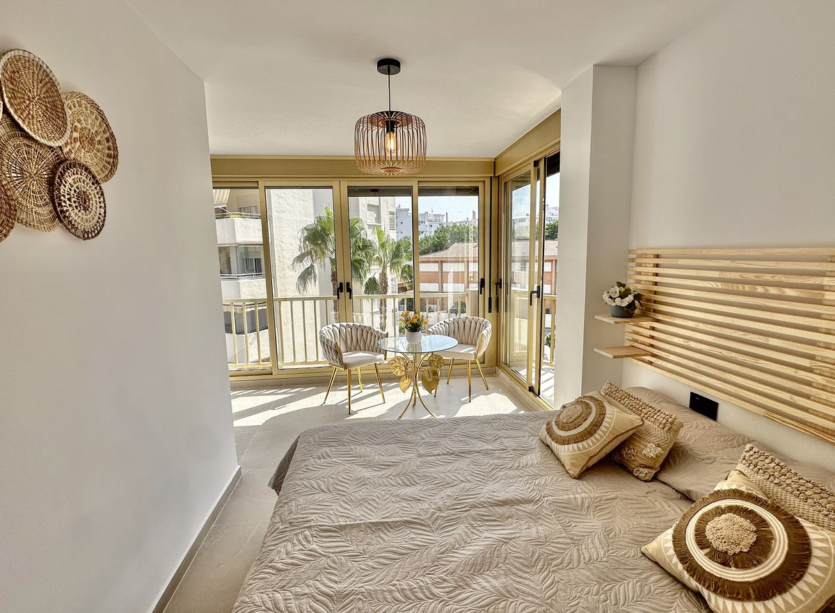 Piso de 2 Dormitorios en venta en Fuengirola