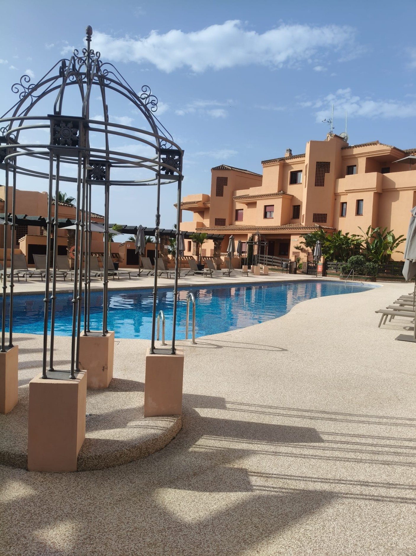 Ático de 3 Dormitorios y 2 Baños en venta en El Paraíso