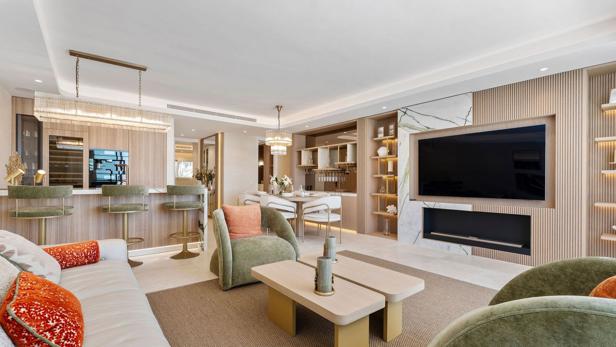 Piso de 3 Dormitorios y 3 Baños en venta en Milla de Oro, Marbella
