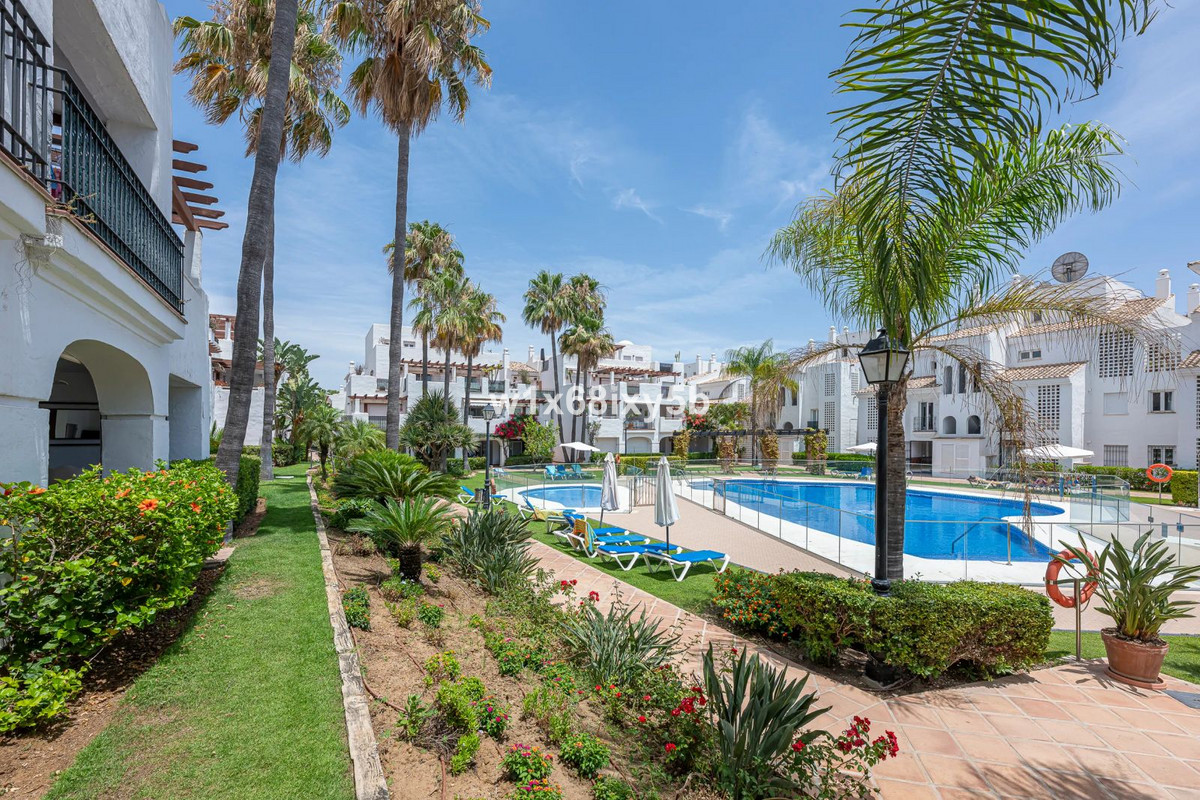 Piso de 3 Dormitorios en venta en San Pedro de Alcántara