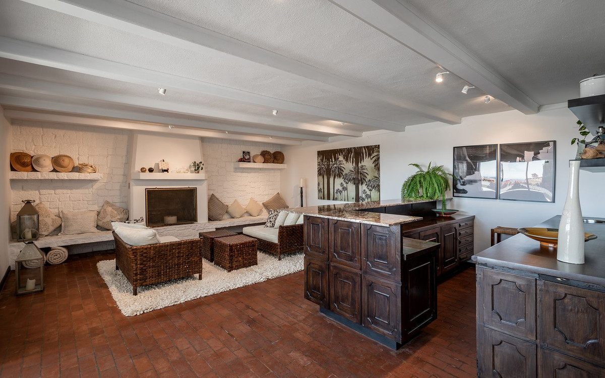 Casa de 4 Dormitorios en venta en Nueva Andalucía, Marbella