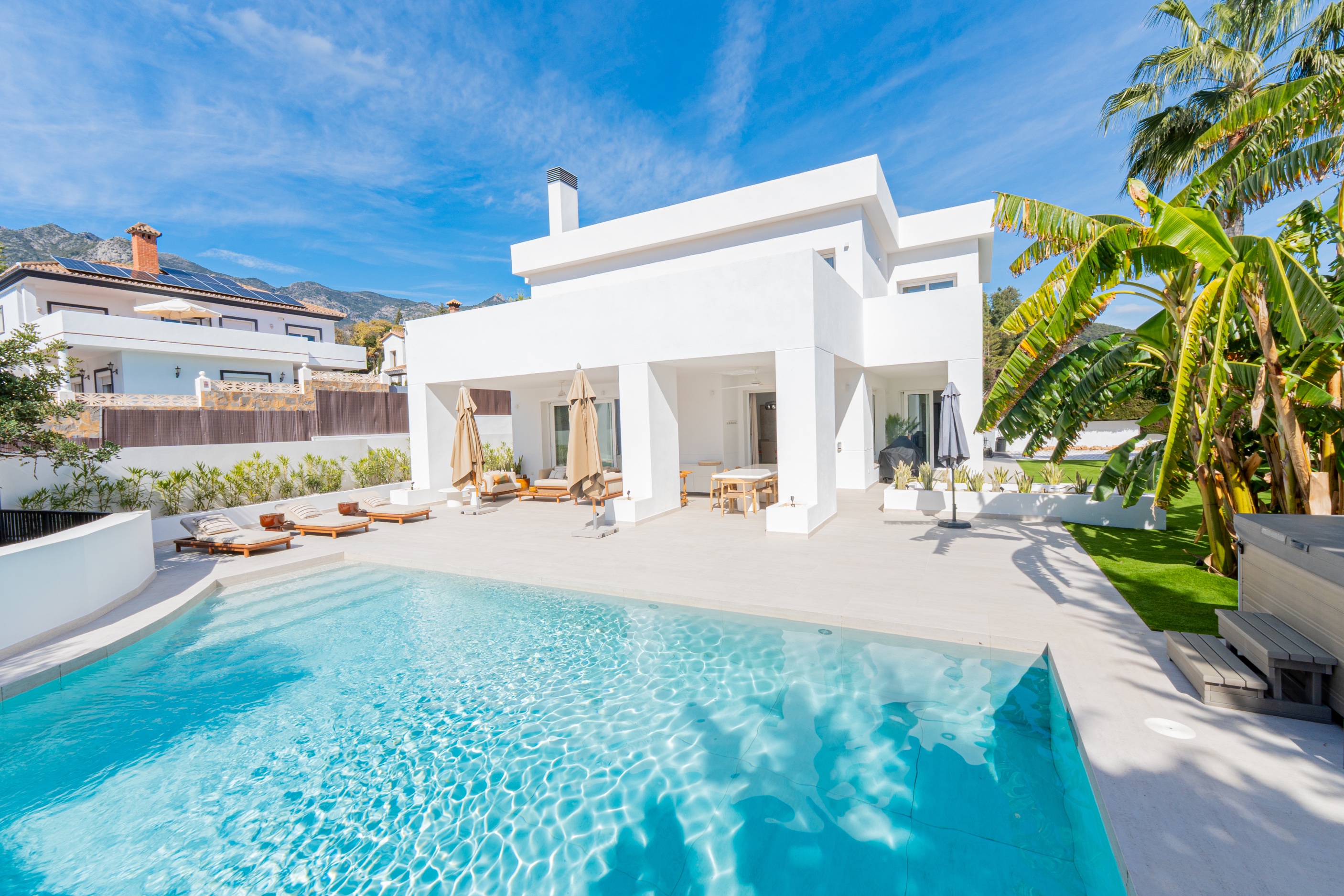 Casa de 5 Dormitorios y 4 Baños en venta en Marbella Centro