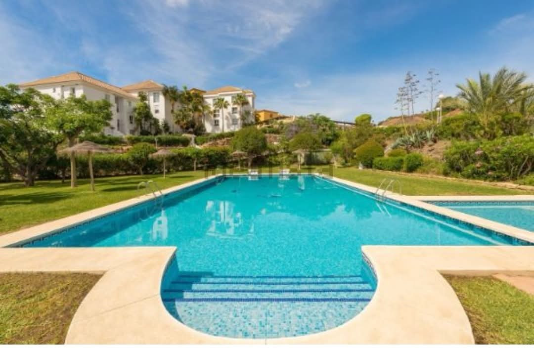 Casa de 3 Dormitorios en venta en Estepona