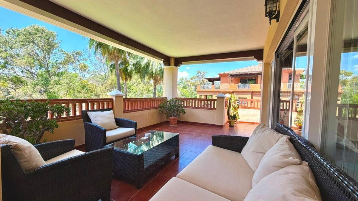 Piso de 3 Dormitorios y 2 Baños en alquiler vacacional en Estepona