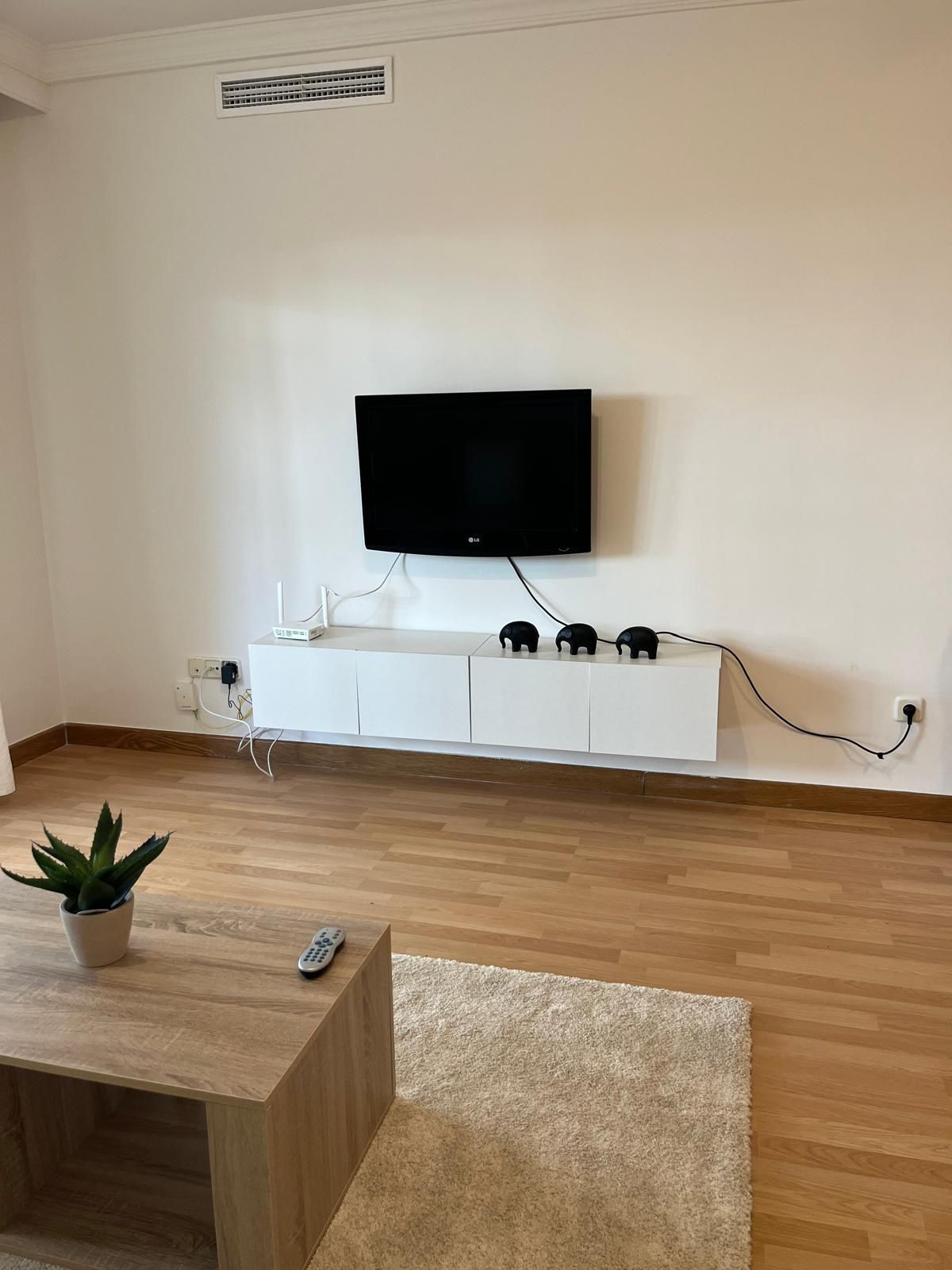 Piso de 2 Dormitorios en venta en Nueva Andalucía, Marbella