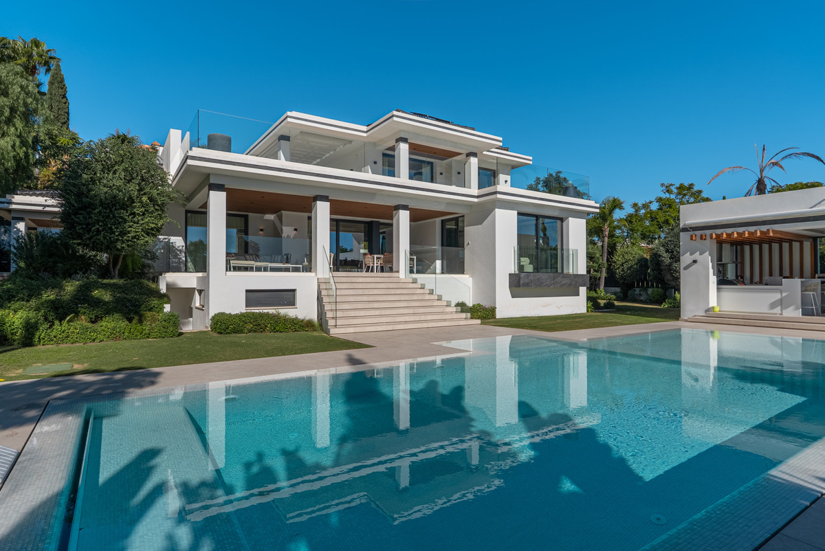 4 кровать 4 ванна Вилла для продажи в Los Flamingos, Benahavis