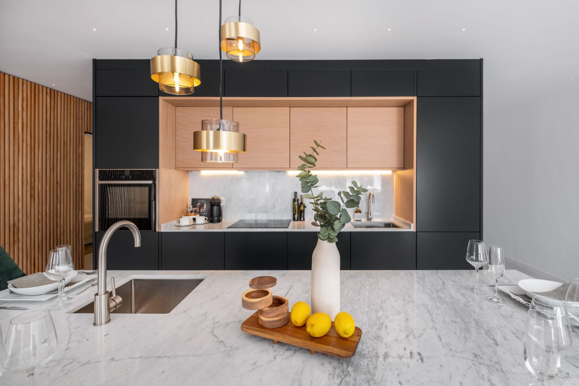 Piso de 3 Dormitorios y 3 Baños en venta en Nueva Andalucía, Marbella