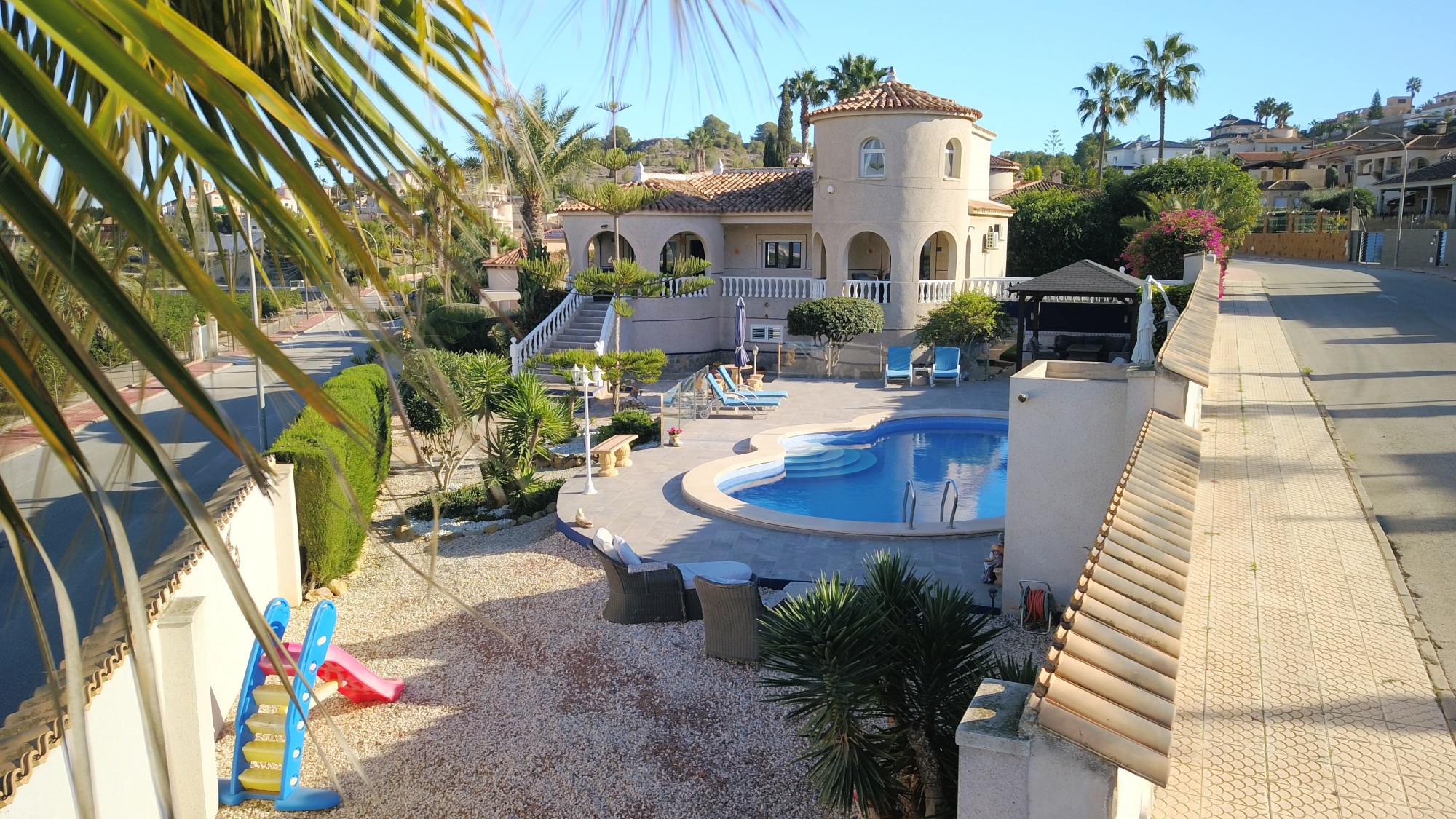 Casa de 5 Dormitorios en venta en Castillo de Montemar