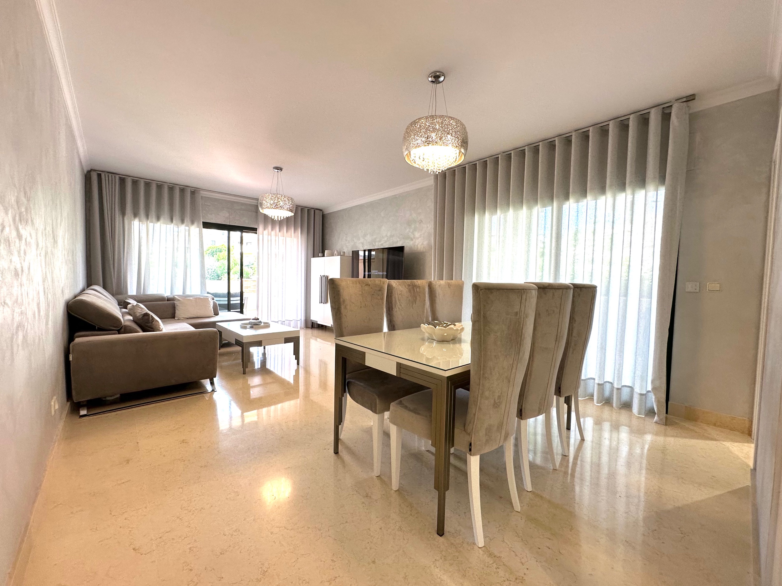 Piso de 3 Dormitorios en venta en Benahavís