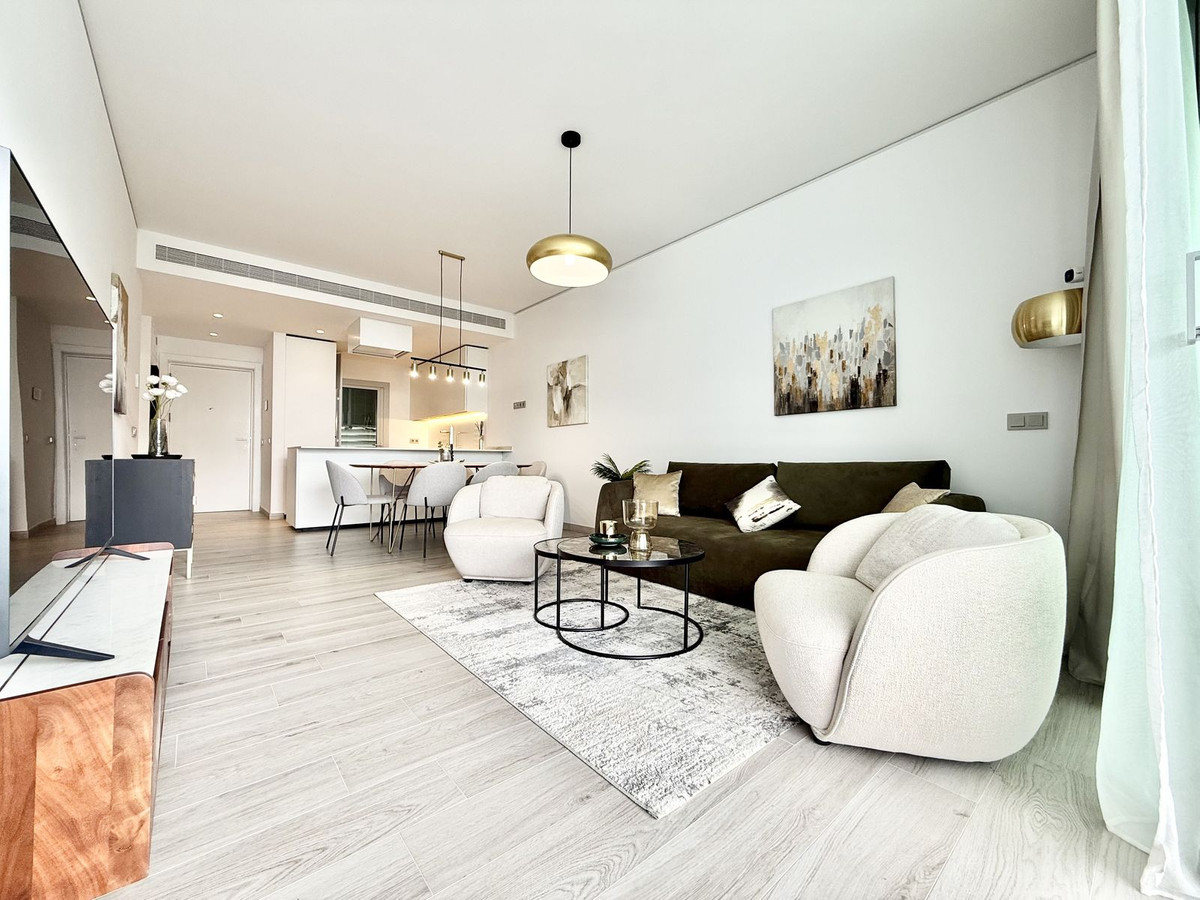 Piso de 2 Dormitorios y 2 Baños en venta en Fuengirola