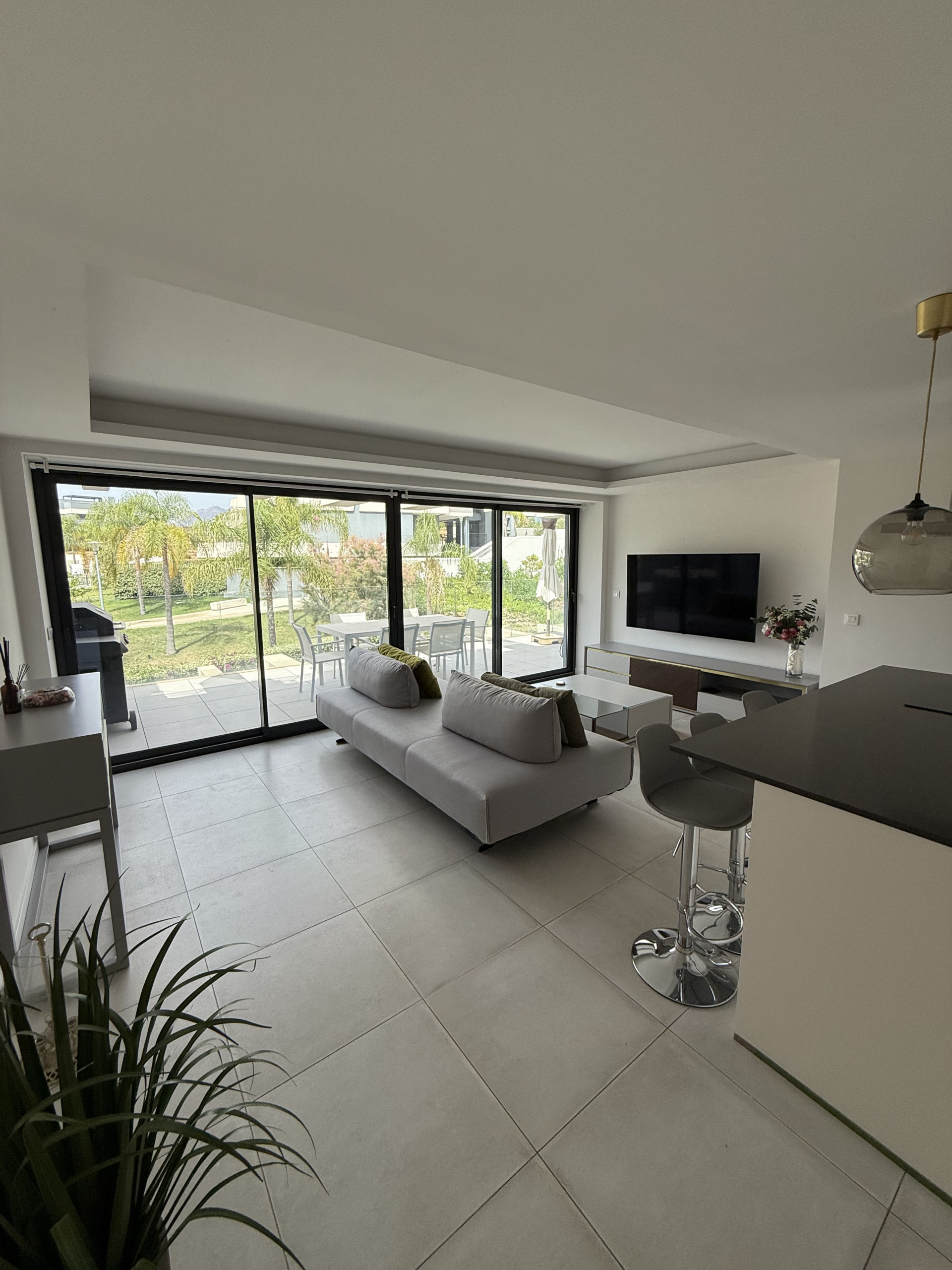 Piso de 2 Dormitorios en venta en Estepona