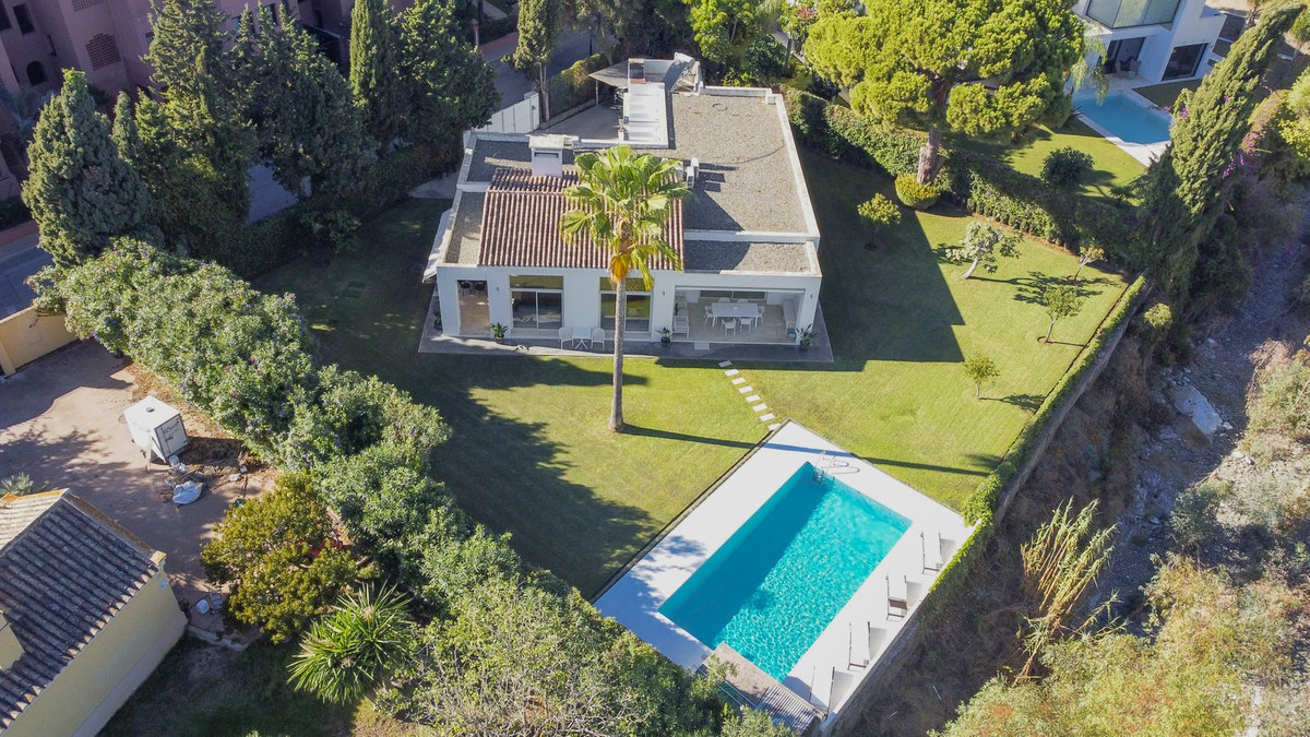 Casa de 3 Dormitorios y 3 Baños en venta en Guadalmina Baja, San Pedro de Alcántara