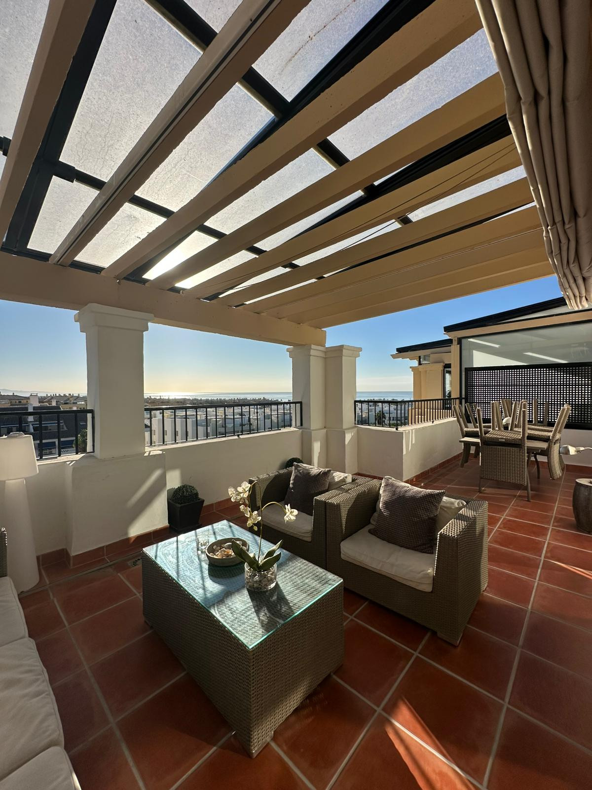 Piso de 3 Dormitorios y 3 Baños en venta en San Pedro de Alcántara