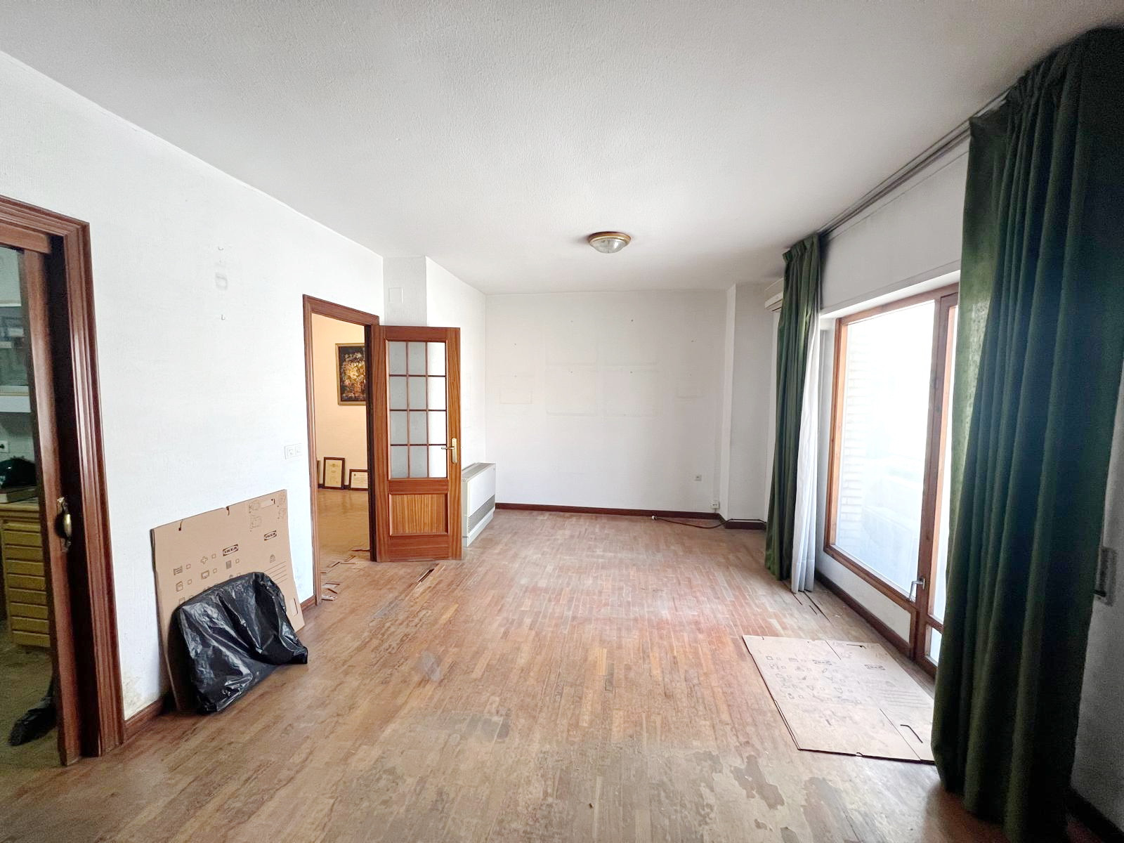 Piso de 3 Dormitorios y 2 Baños en venta en Marbella Centro