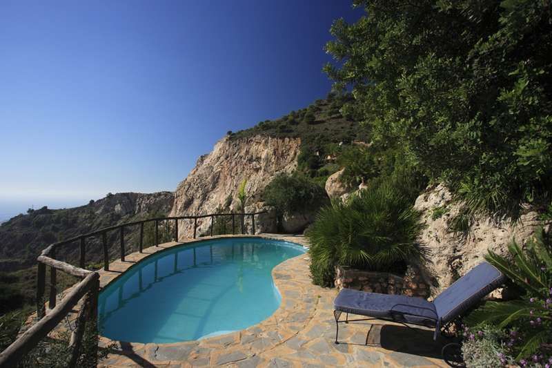 Casa de 7 Dormitorios y 8 Baños en venta en Ojén