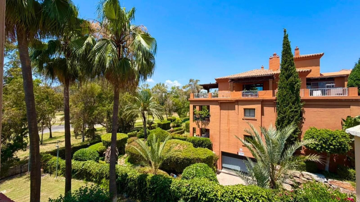 Piso de 3 Dormitorios y 2 Baños en alquiler vacacional en Estepona