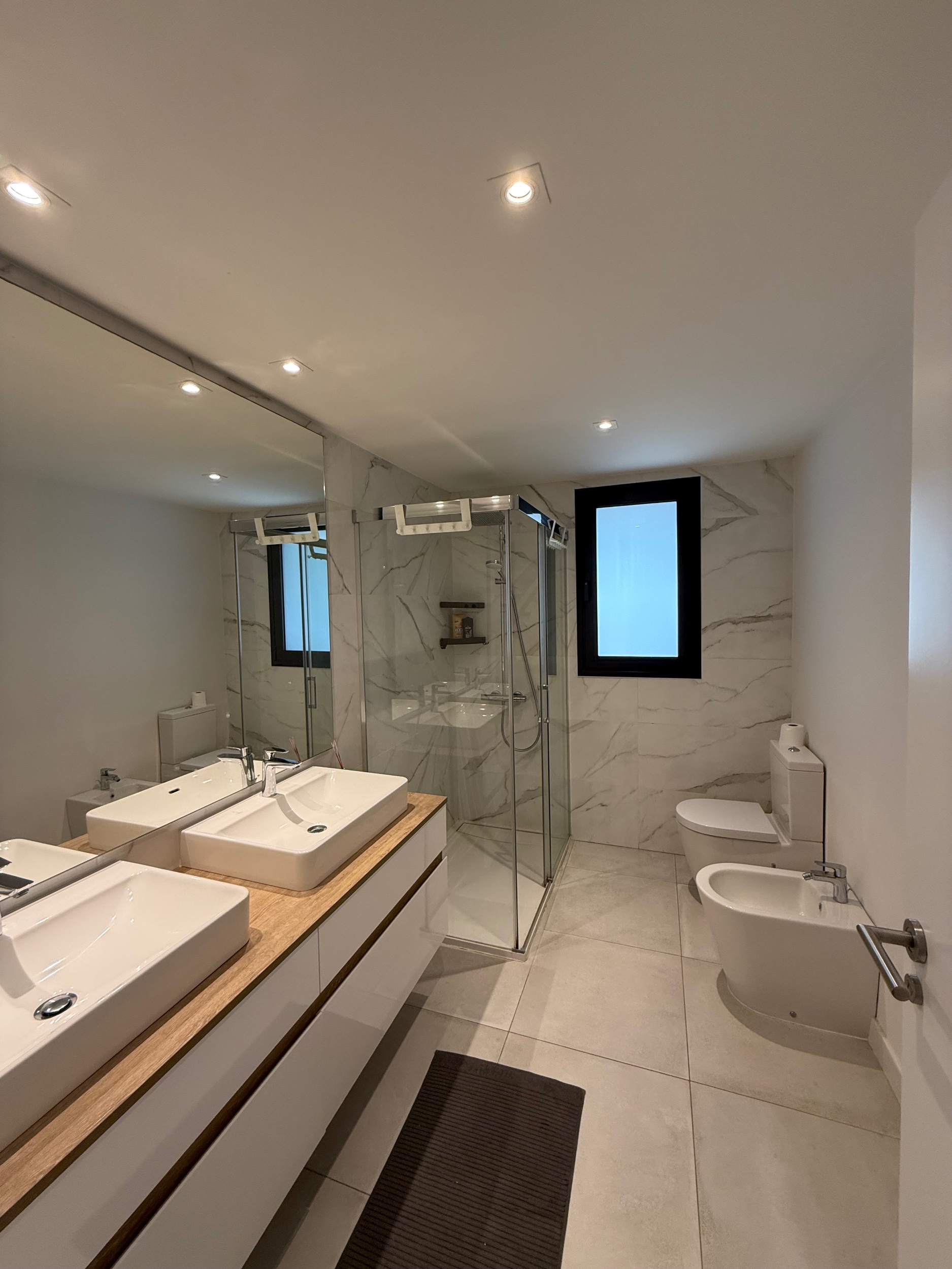 Piso de 2 Dormitorios en venta en Estepona