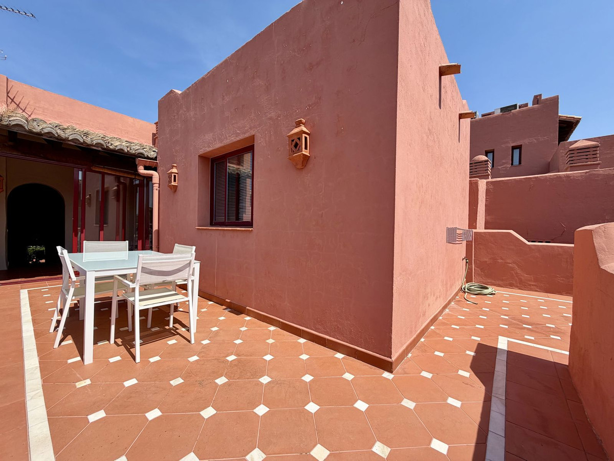 4 спални, 3 бани - Пентхаус под наем в Elviria, Marbella