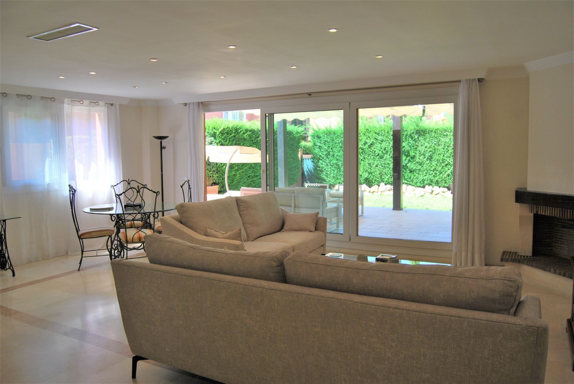 5 кровать Таунхаус для продажи в Rio Real, Marbella