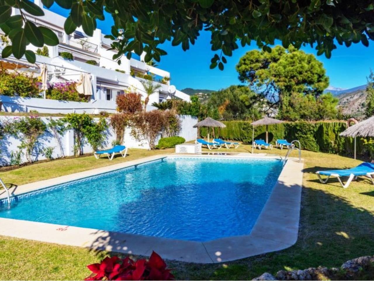 3 спални - Апартамент за продажба в Nueva Andalucia, Marbella
