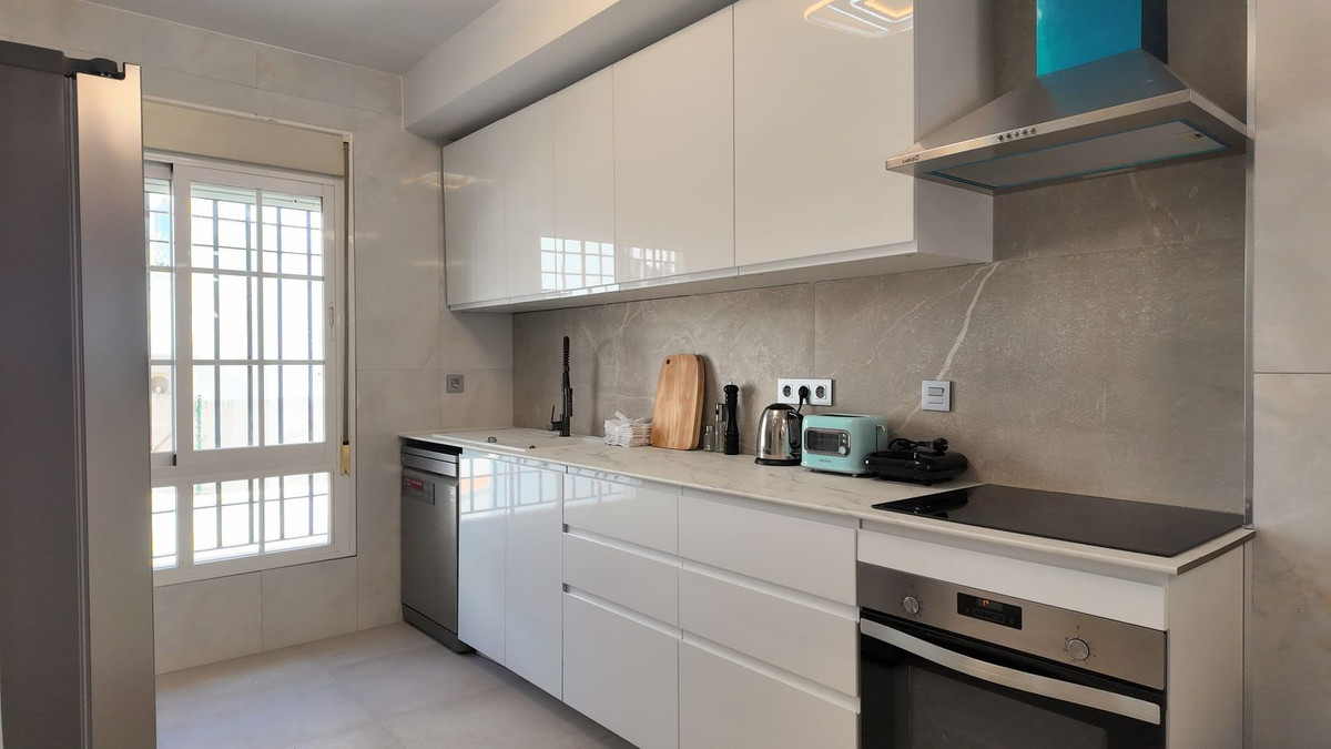 4 Bed - Townhouse for Sale in Benalmadena