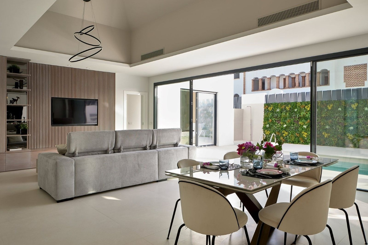 Casa de 3 Dormitorios en alquiler en San Pedro de Alcántara