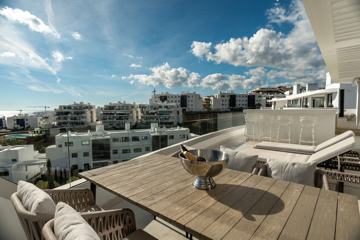 Ático de 3 Dormitorios y 2 Baños en venta en Fuengirola