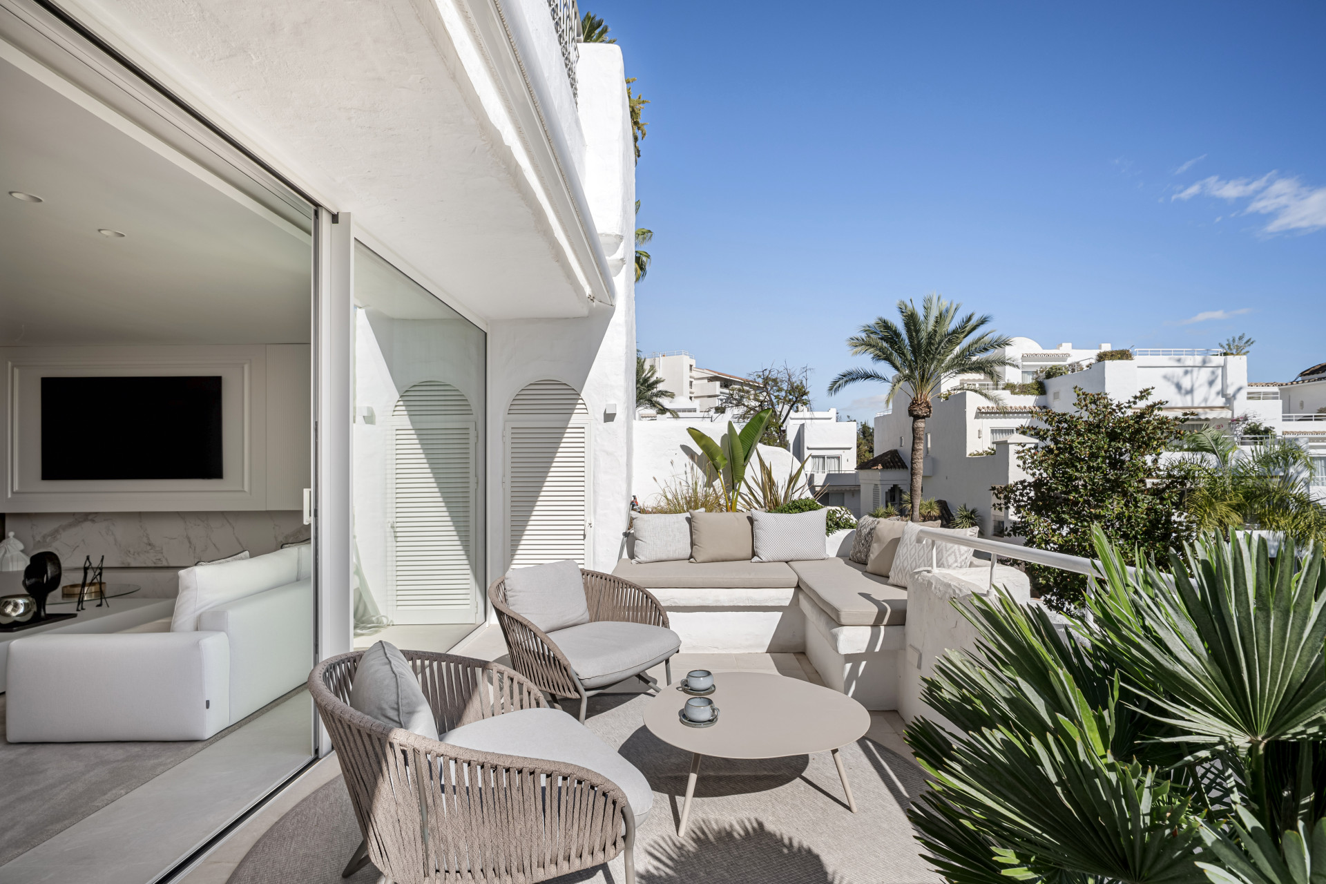 Ático de 3 Dormitorios en venta en Milla de Oro, Marbella