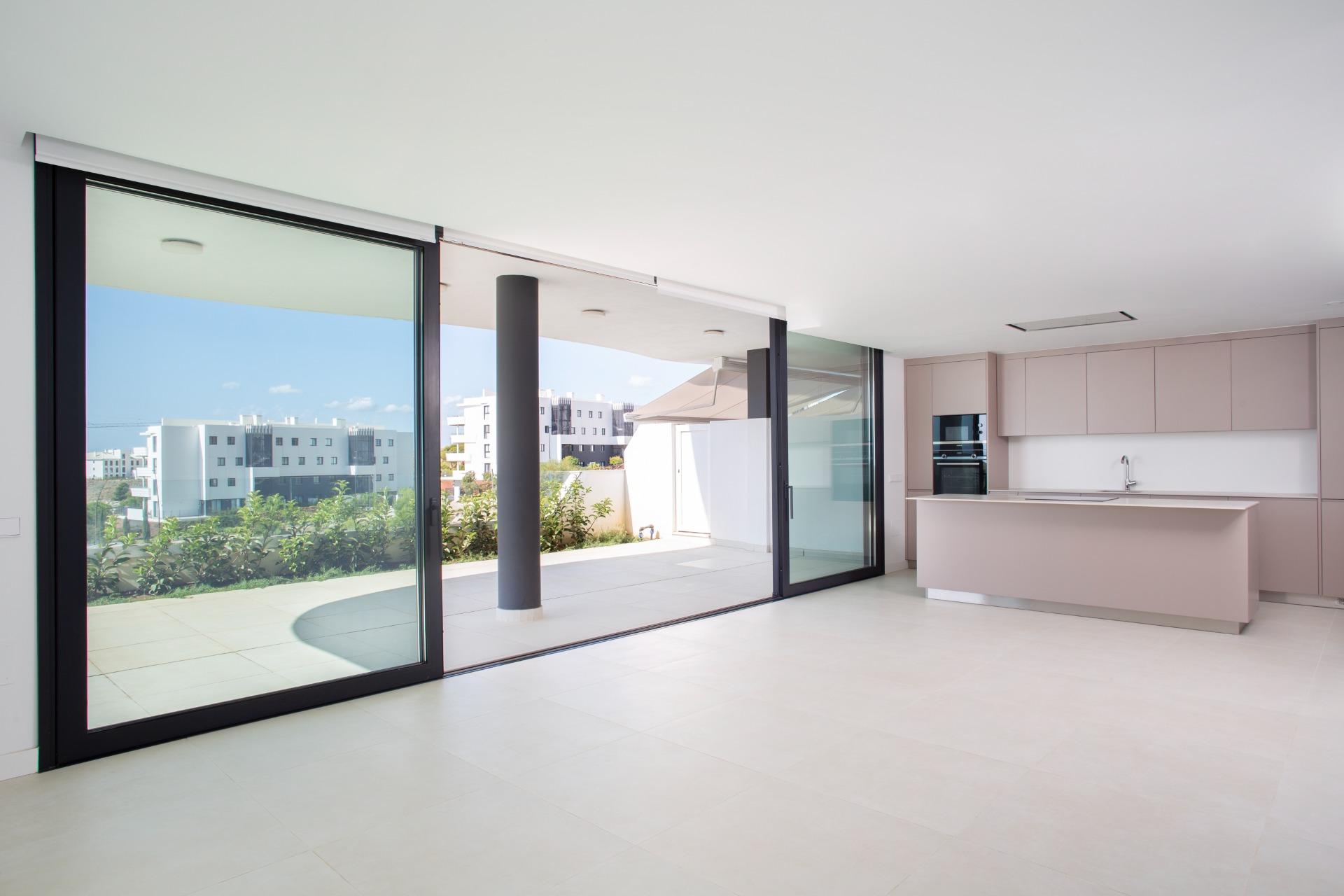 Piso de 2 Dormitorios en venta en Benalmádena