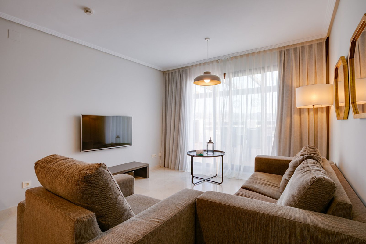 Piso de 2 Dormitorios en venta en Estepona
