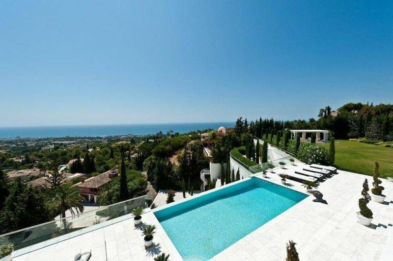 7 Slaapk., 6 Badk. - Villa te koop in Marbella Golden Mile