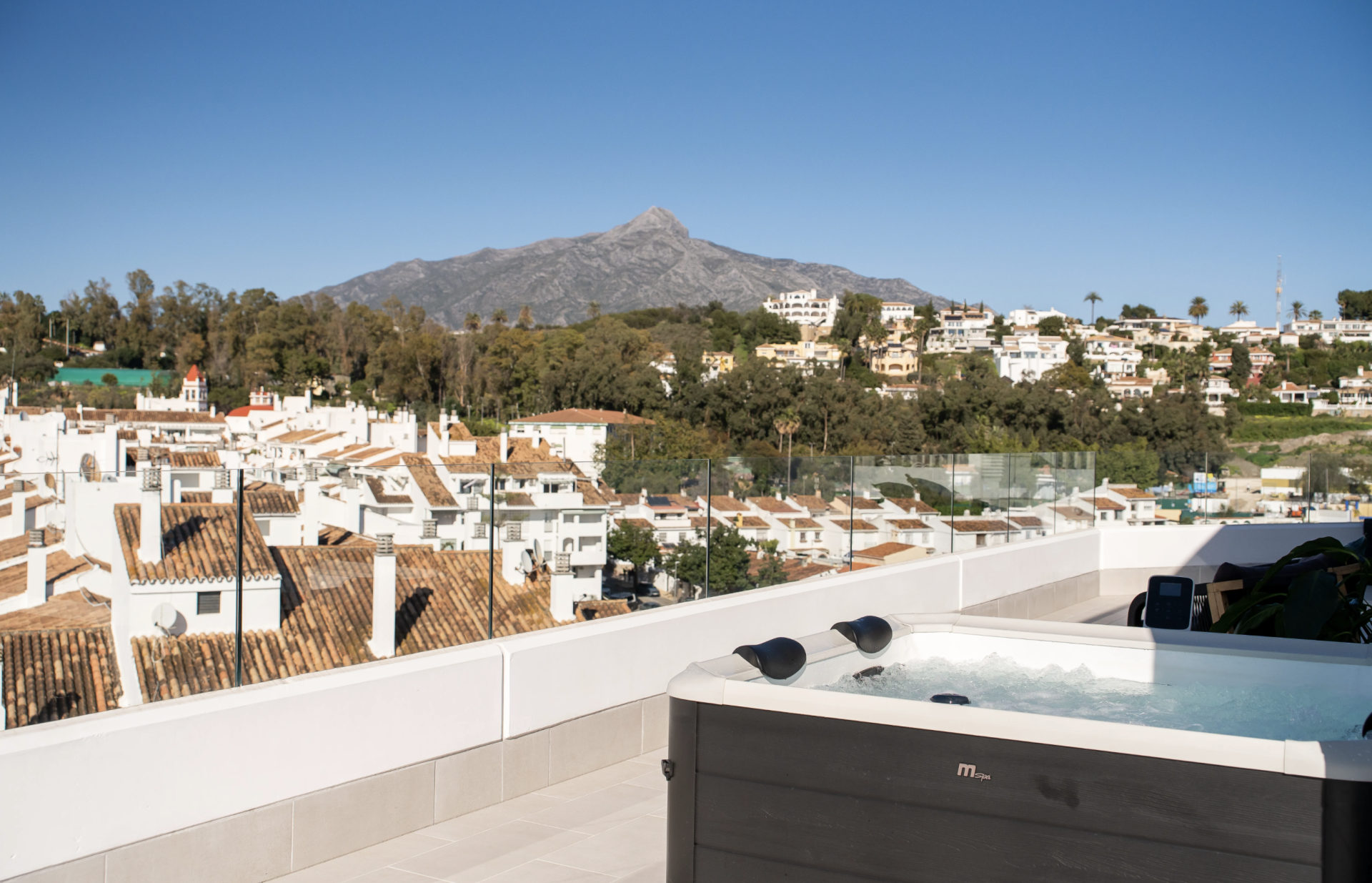 Ático de 4 Dormitorios en venta en Nueva Andalucía, Marbella