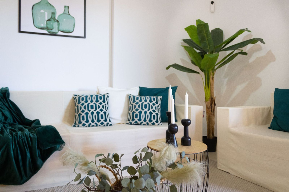 Piso de 2 Dormitorios en venta en Estepona