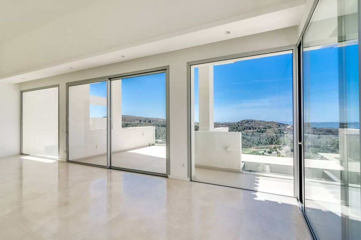 Ático de 4 Dormitorios en venta en Benahavís
