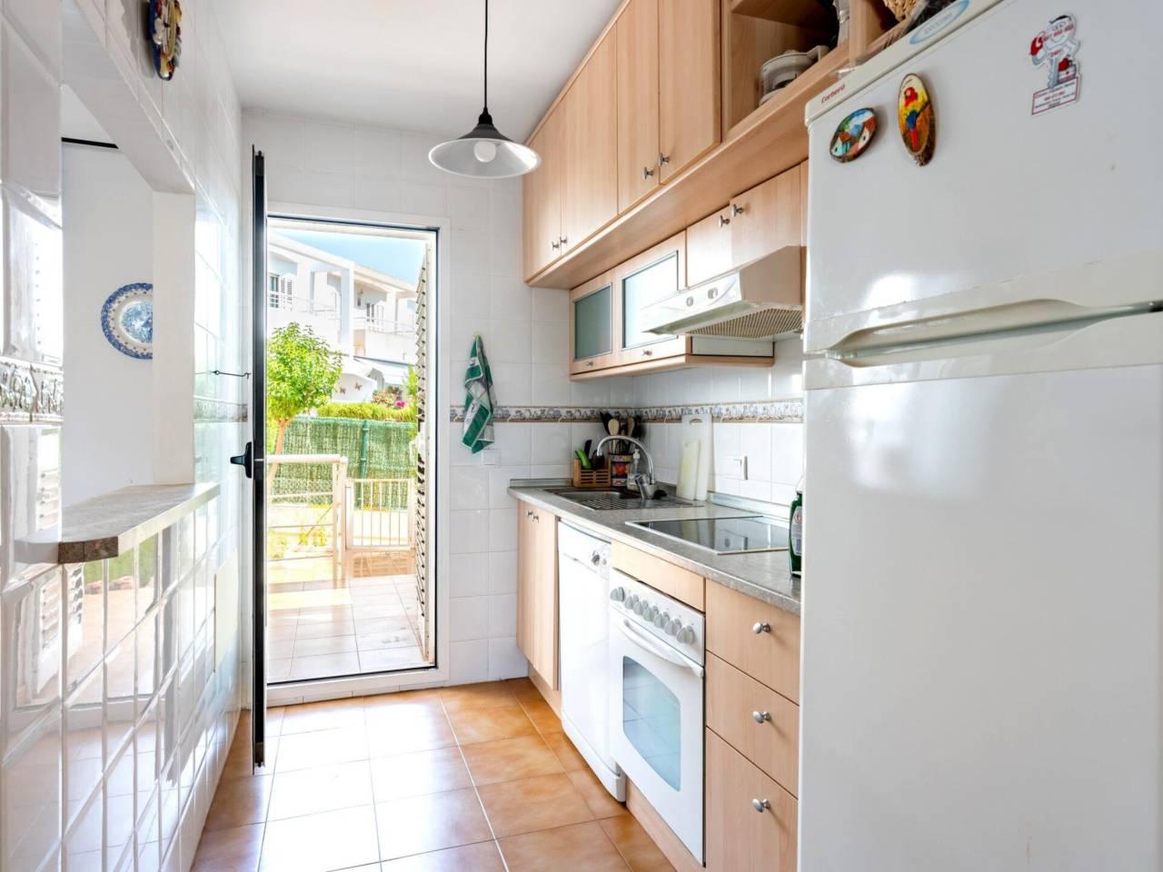Casa Adosada de 3 Dormitorios en venta en Mojacar