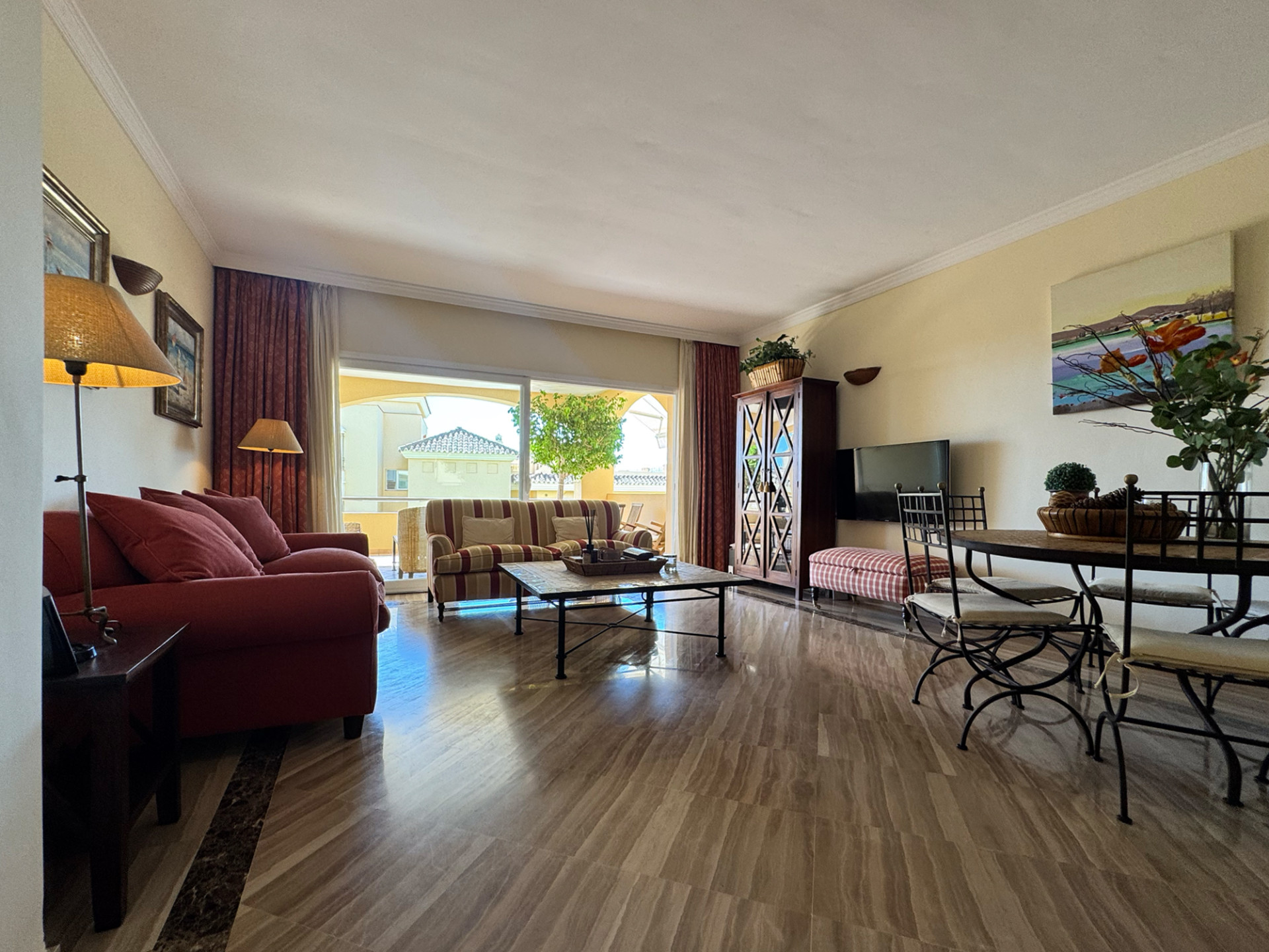 3 спални, 3 бани - Апартамент за продажба в Cabopino, Marbella