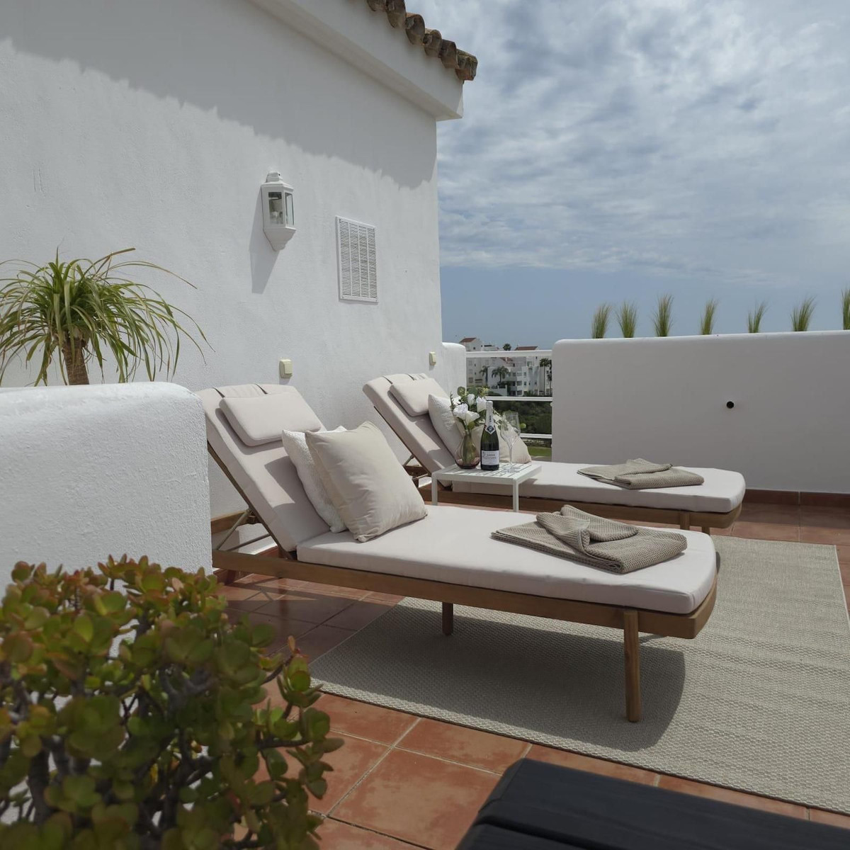 Piso de 2 Dormitorios y 2 Baños en venta en Estepona