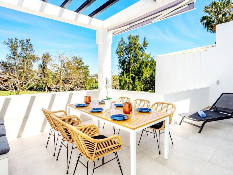 Casa Adosada de 3 Dormitorios y 2 Baños en venta en Marbella Centro