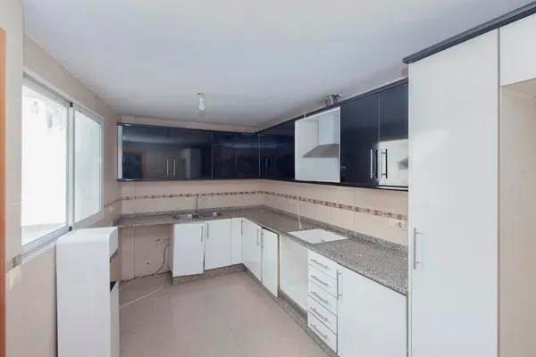 Piso de 4 Dormitorios y 2 Baños en venta en Llíria