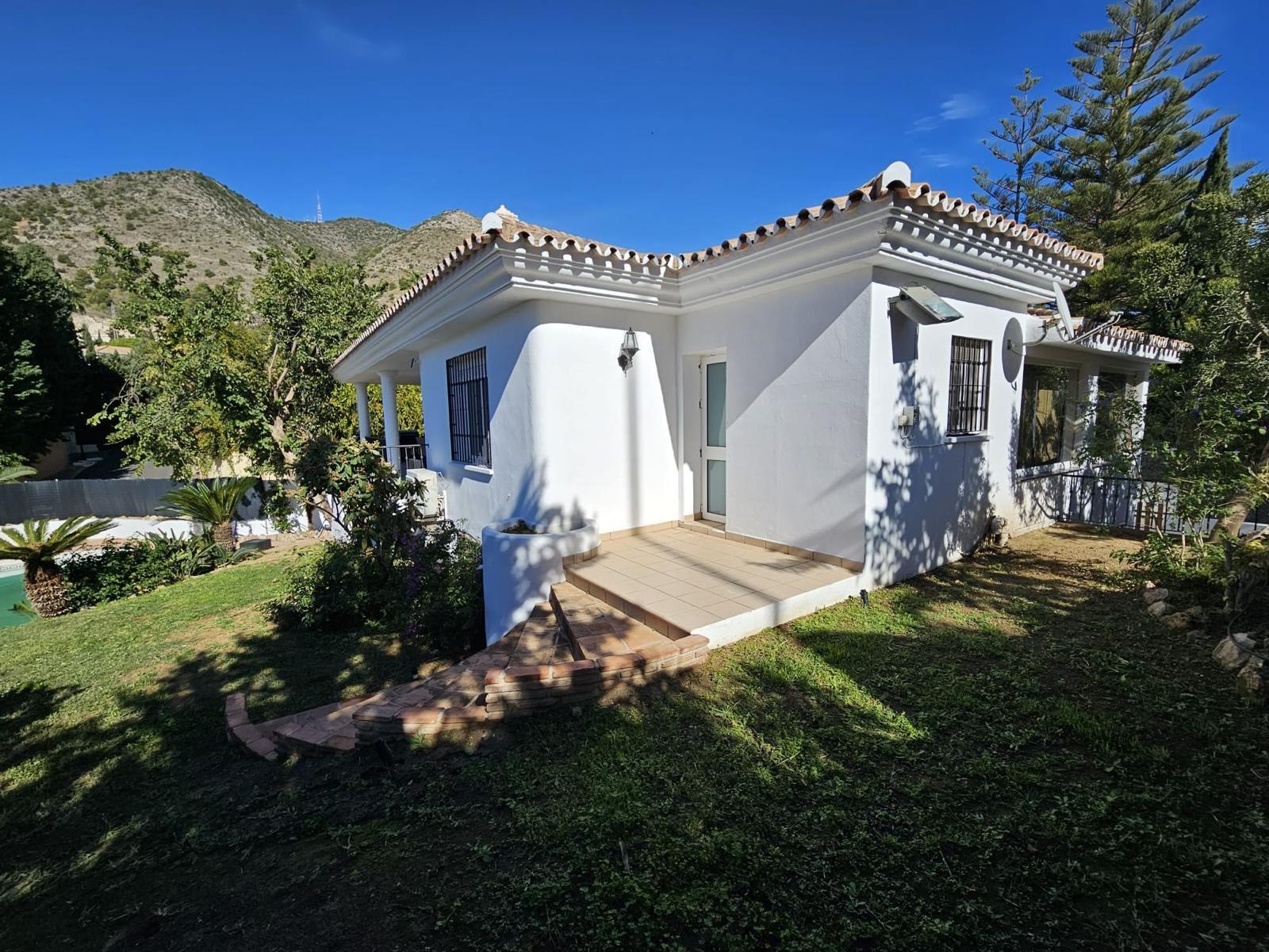 5 спални - Вила за продажба в Benalmadena Pueblo