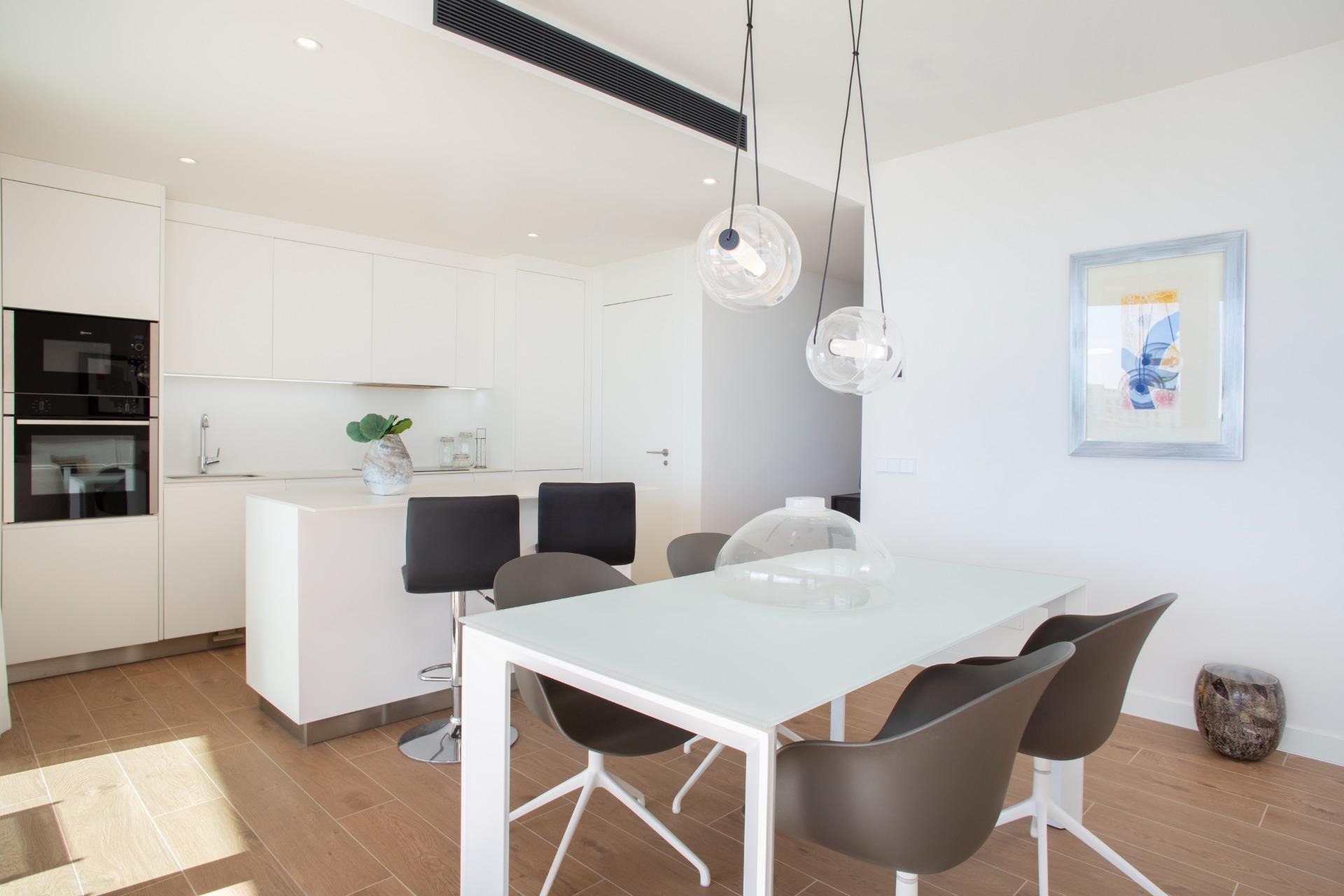Piso de 2 Dormitorios en venta en Benalmádena Costa