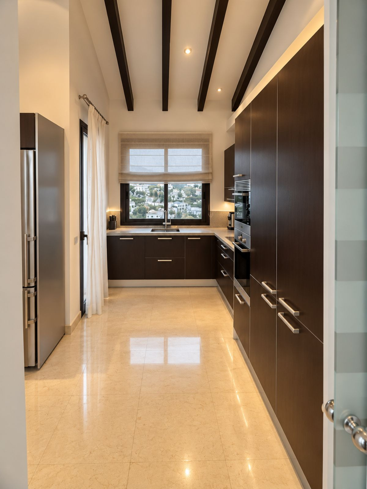 Ático de 3 Dormitorios y 4 Baños en alquiler en El Paraíso, Estepona