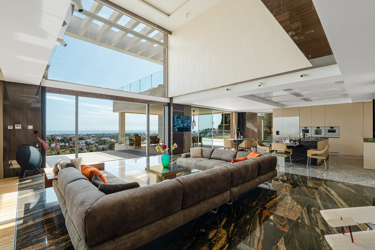 Casa de 5 Dormitorios y 5 Baños en venta en Benahavís